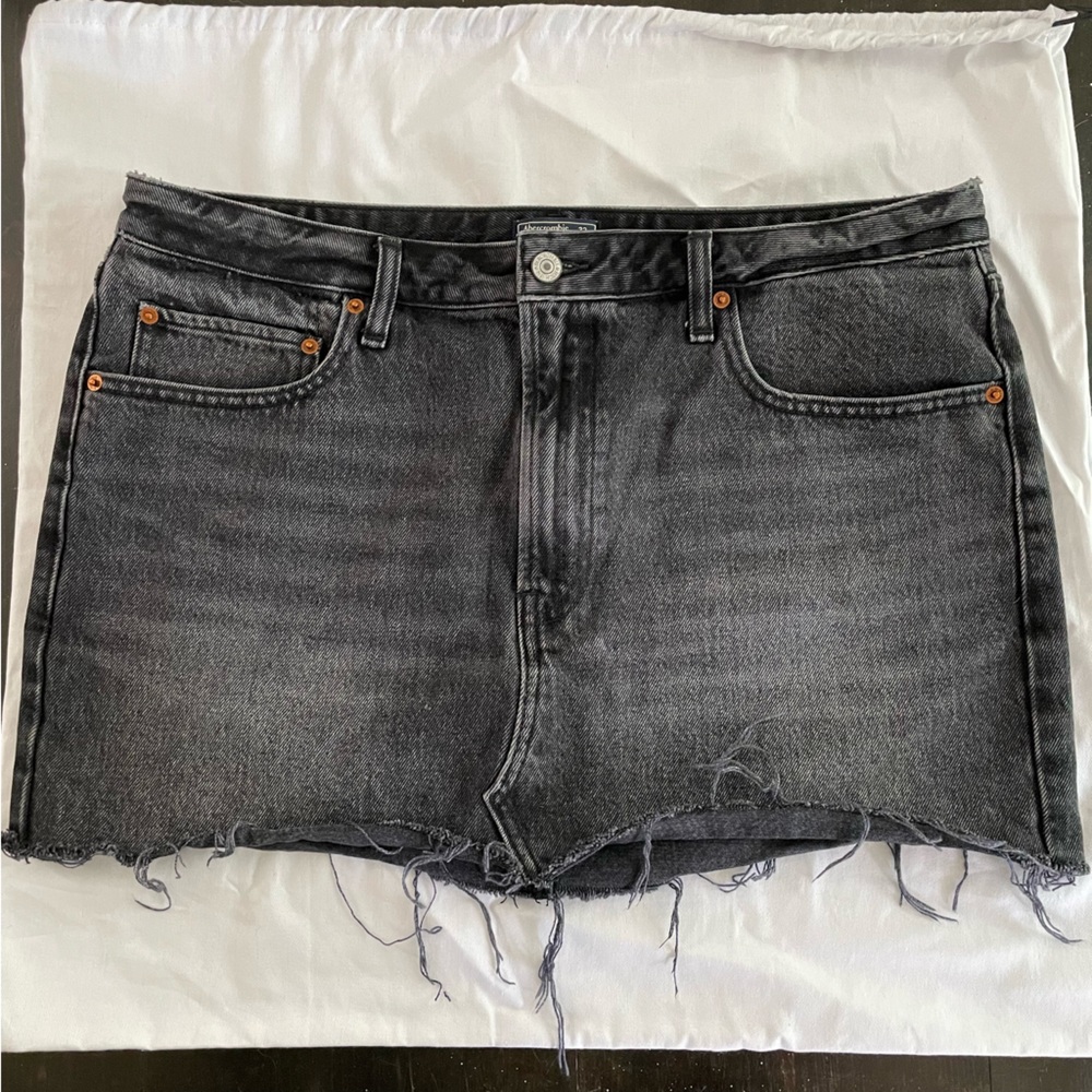 Abercrombie & Fitch Denim Skirt sz 32/14